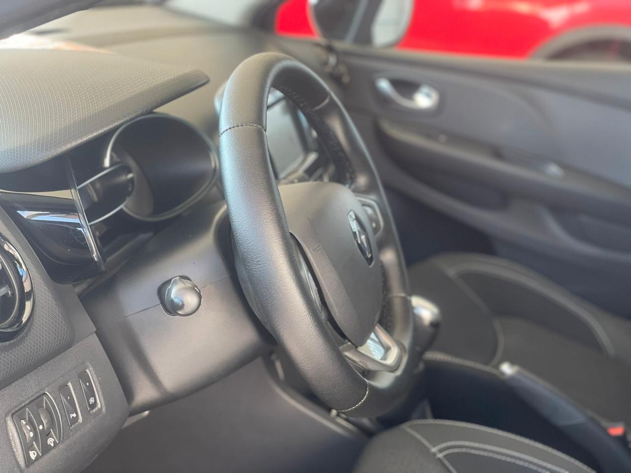 Renault Clio dCi 8V 75 CV Start&Stop 5 porte Energy Intens