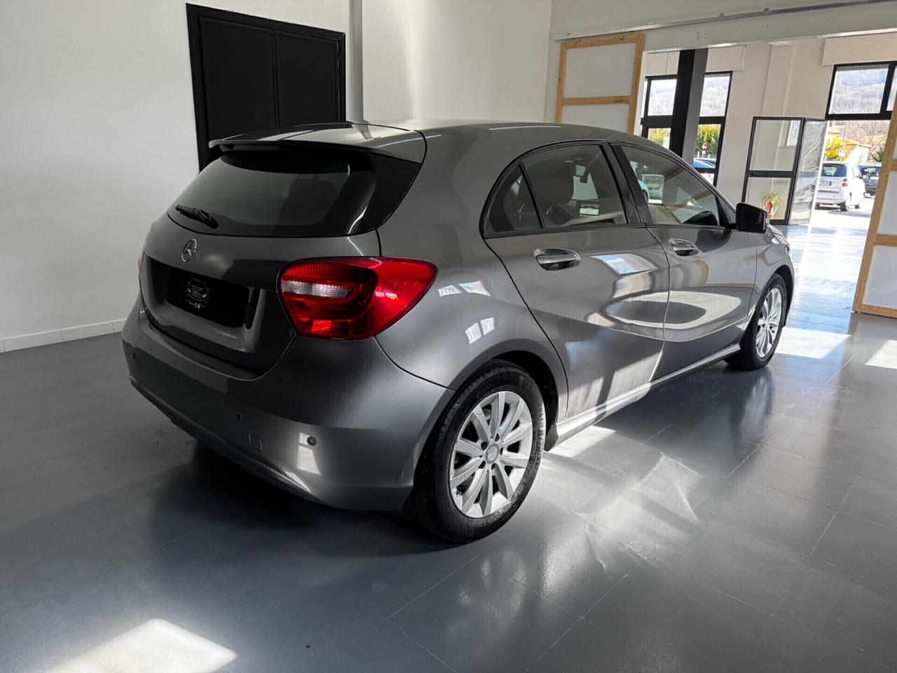 Mercedes-benz Classe A 180d -2015