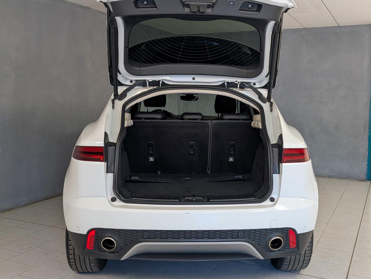 Jaguar E-Pace 2.0d i4 awd 150cv Auto R-Dynamic SE