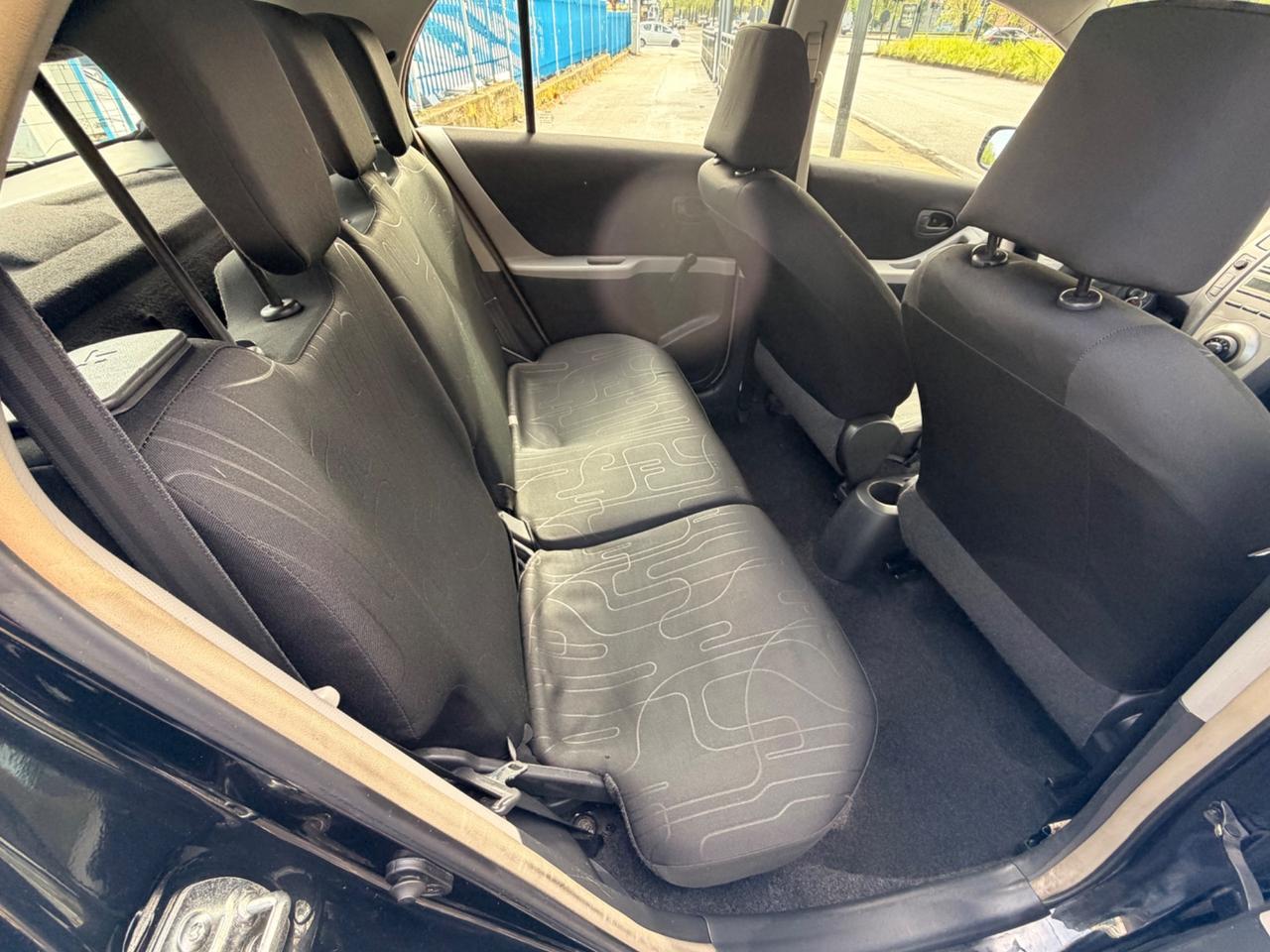 Toyota Yaris 1.0 5 porte Now 2010