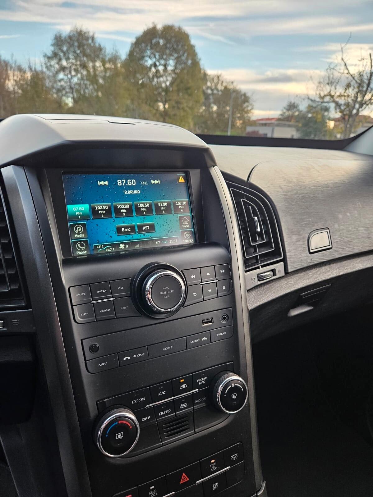 Mahindra XUV500 TRAZIONE INTEGRALE