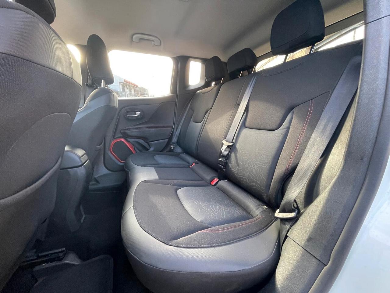 Jeep Renegade 2.0 Mjt 170CV 4WD Active Drive Low Trailhawk