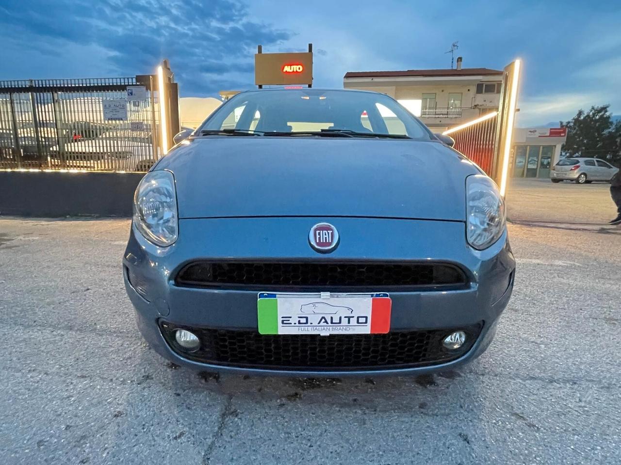 Fiat Punto 1.3 MJT II S&S 95 CV 5 porte Street