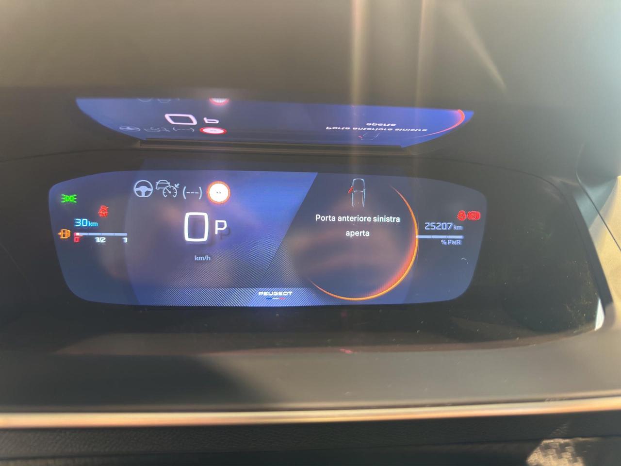 Peugeot 2008 1.2 hybrid GT EXCLUSIVE 145cv e-dcs6