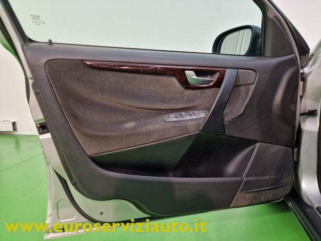 VOLVO V70 2.4 D5 20V cat