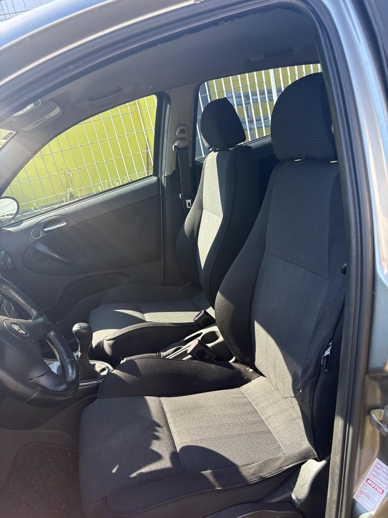 Alfa Romeo 147 1.6 16V TS 3 porte Distinctive