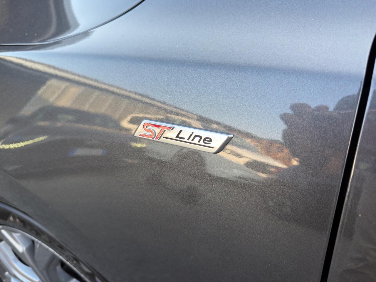 Ford Focus Wagon ST-Line - Unipro - Iva Esposta - Promo finanziamento - Automatica - Schermo Touch 13,2"