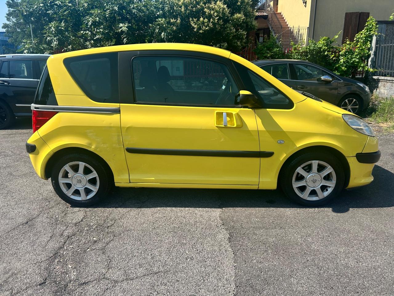 Peugeot 1007 1400 benzina 75cv automatica