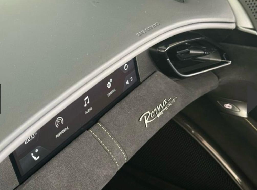 Ferrari Roma Spider