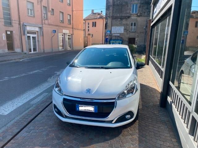 Peugeot 208 1.6 BlueHDi 75 cv 5 porte Active