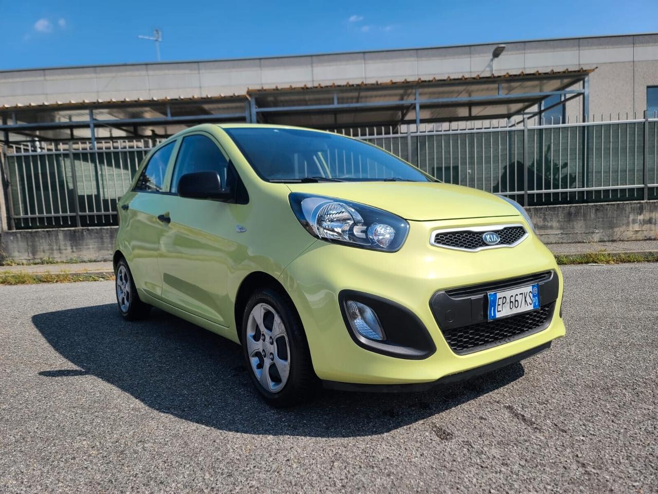 Kia Picanto 1.0 BENZ SOLO 28.000 KM
