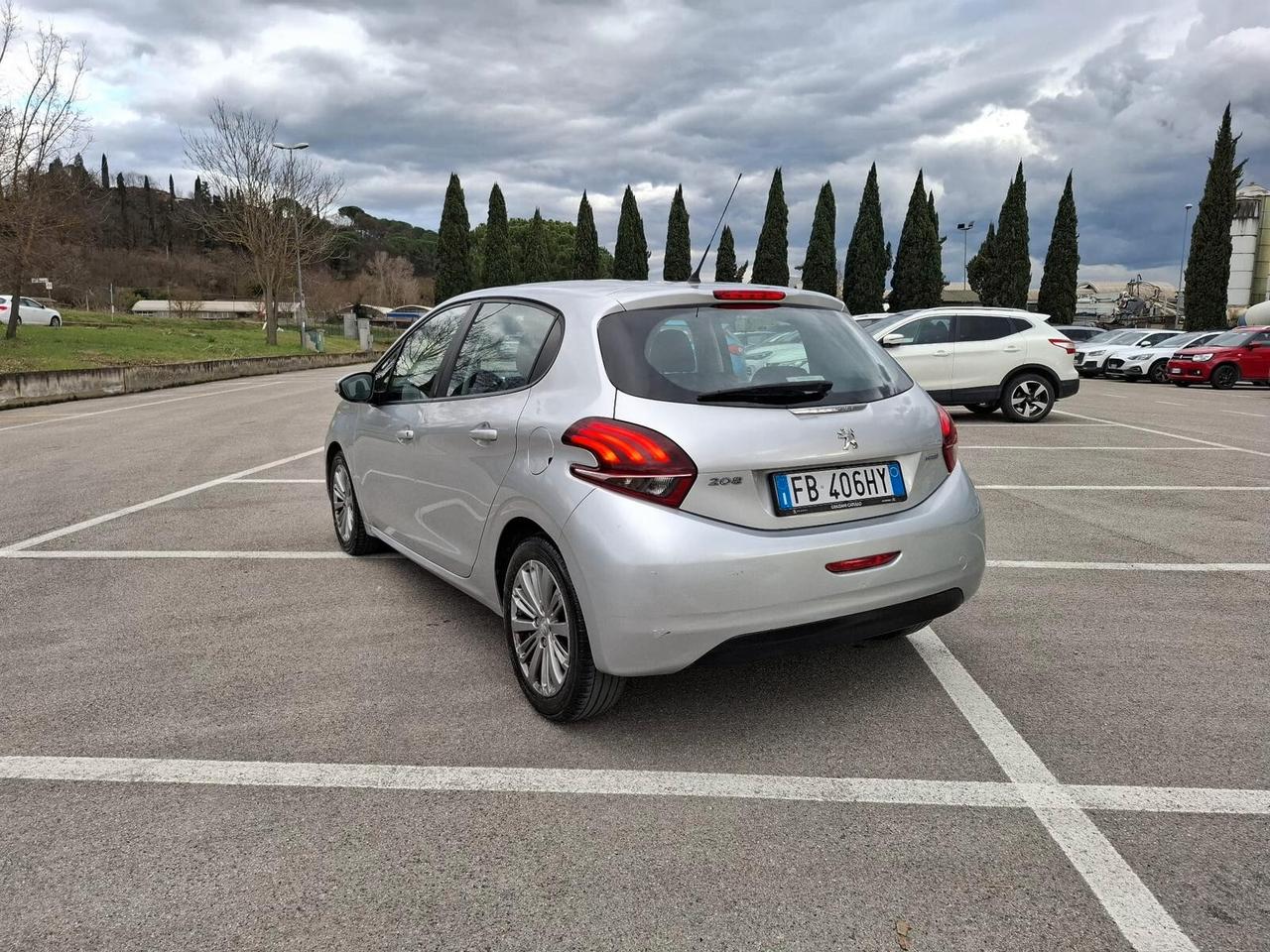 Peugeot 208 BlueHDi 75 5 porte Allure