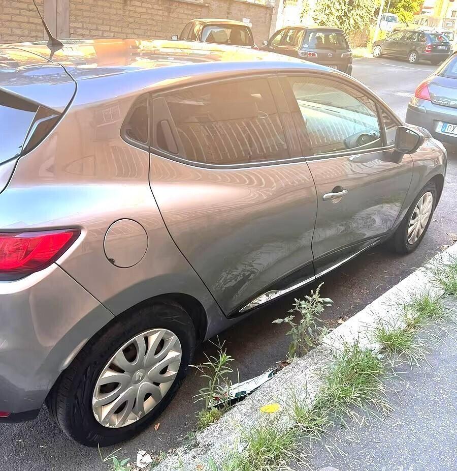 RENAULT CLIO 1,5 dCi-UNICA PROPRIET-4 REVISIONI