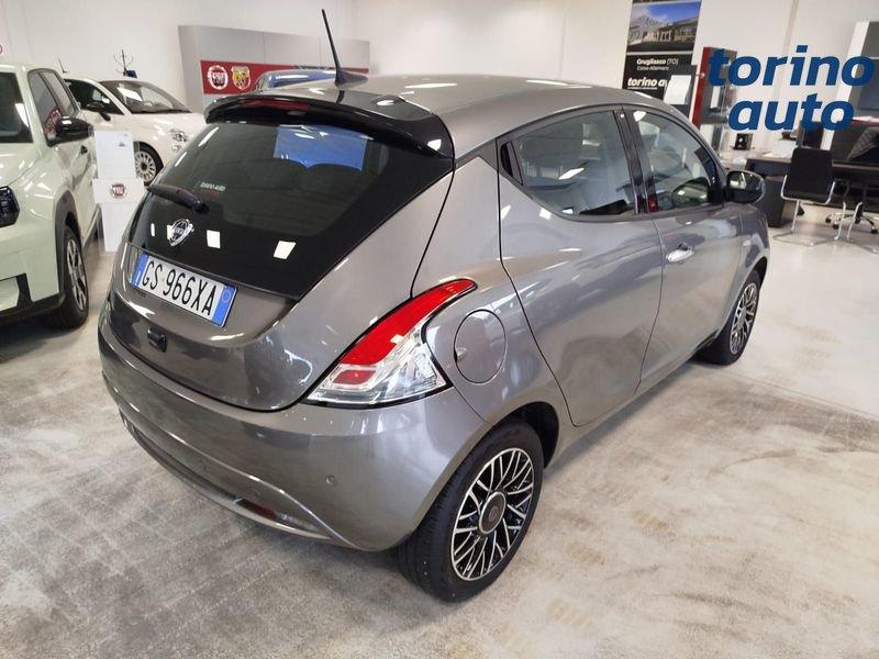 Lancia Ypsilon Ypsilon 1.0 FireFly 5 porte S&S Hybrid Platino