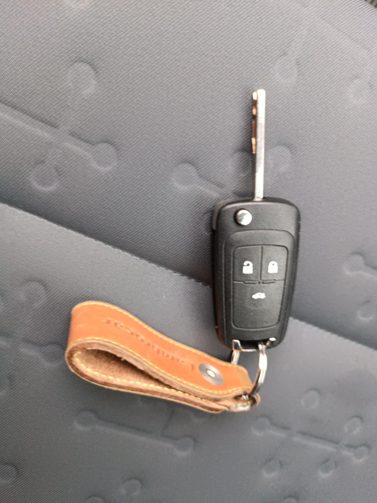 Meriva - 1.3 CDTI 95CV . uniprop Cosmo ---neopatentati-----