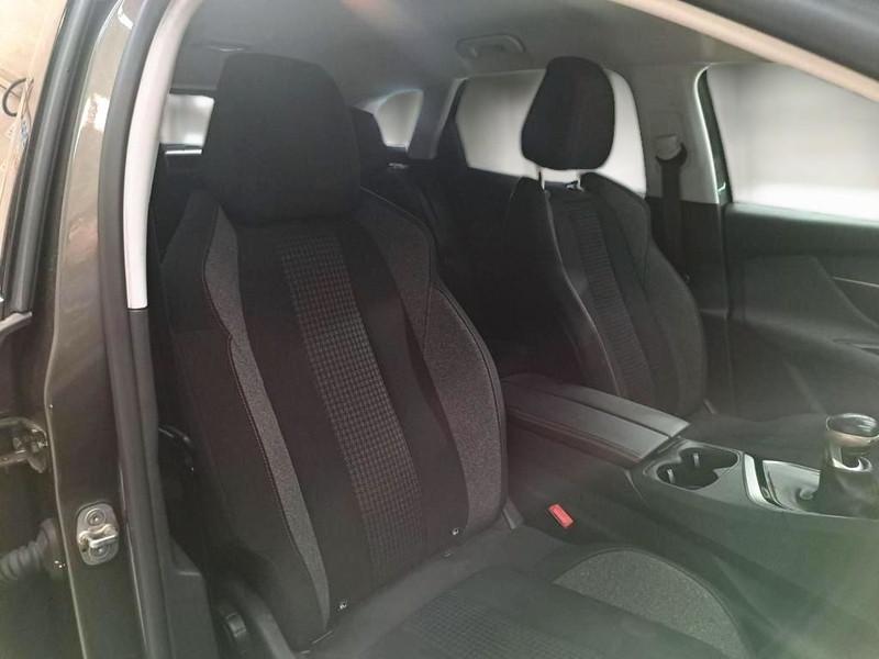 PEUGEOT 3008 BlueHDI 130 S/S Business