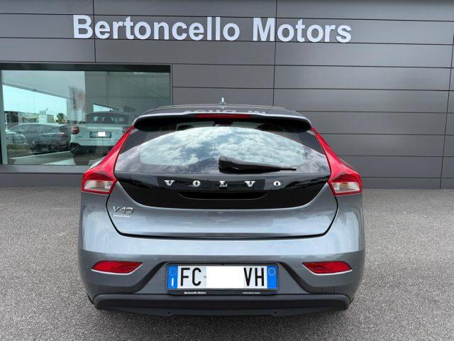 VOLVO V40 D2 2.0 120cv Geartronic Momentum DISTRIB. OK-BOLLO