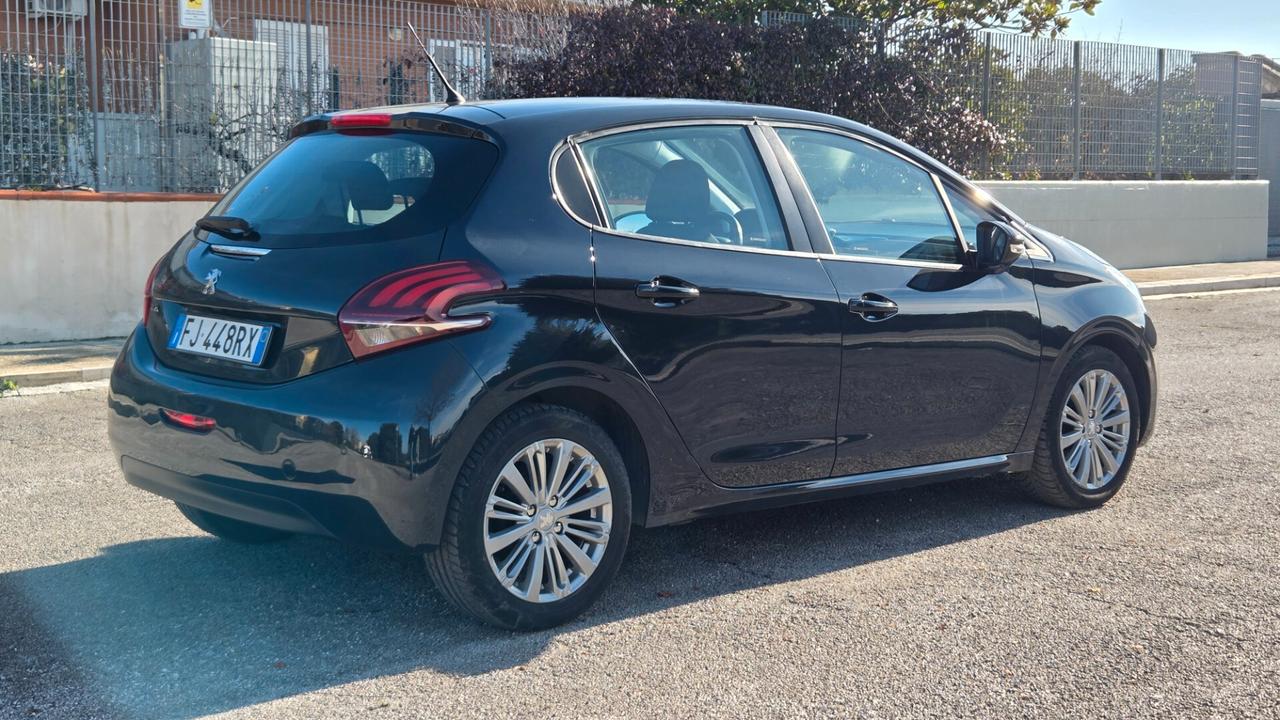 Peugeot 208 BlueHDi 5 porte Allure