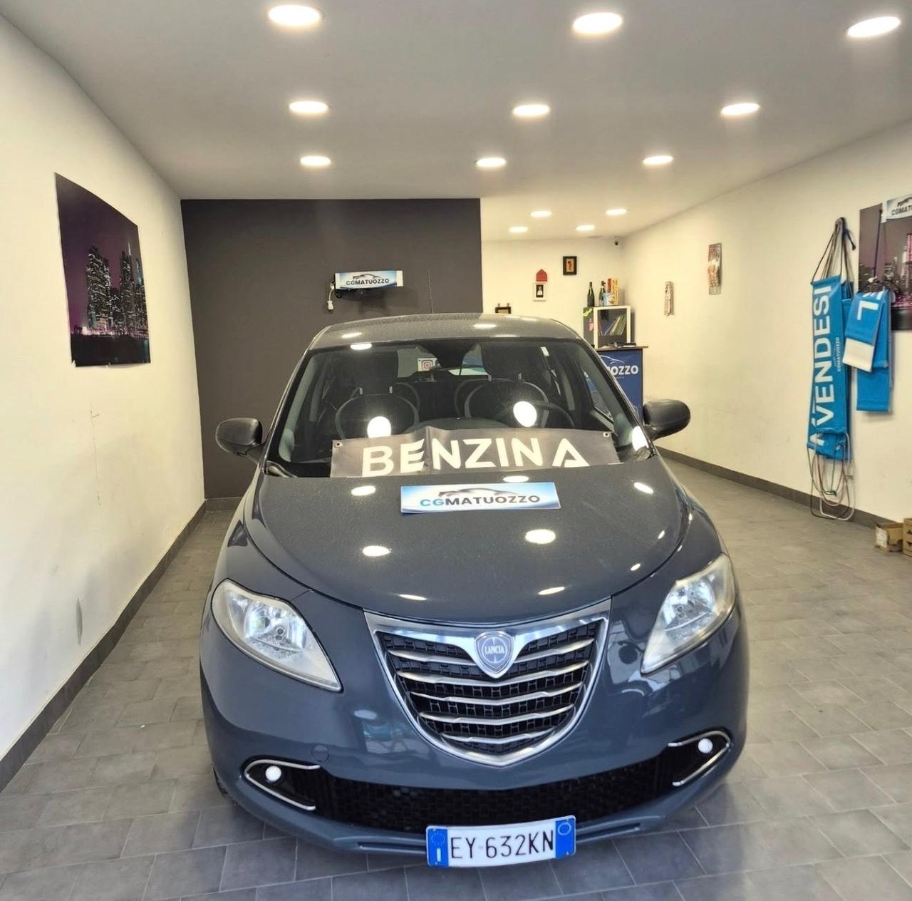 Lancia Ypsilon 1.2 69 CV 5 porte Gold