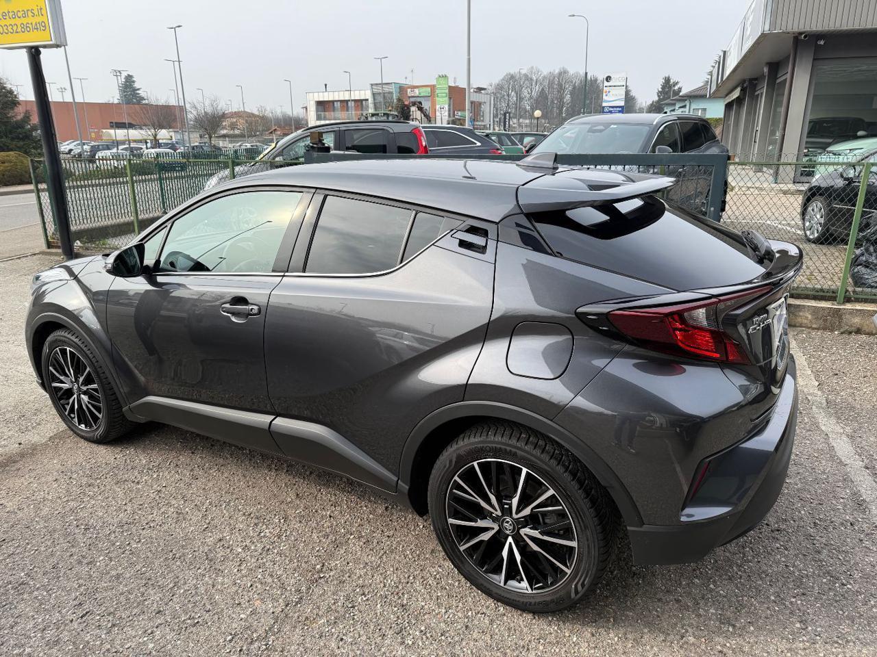 TOYOTA C-HR 1.8 Hybrid E-CVT Lounge