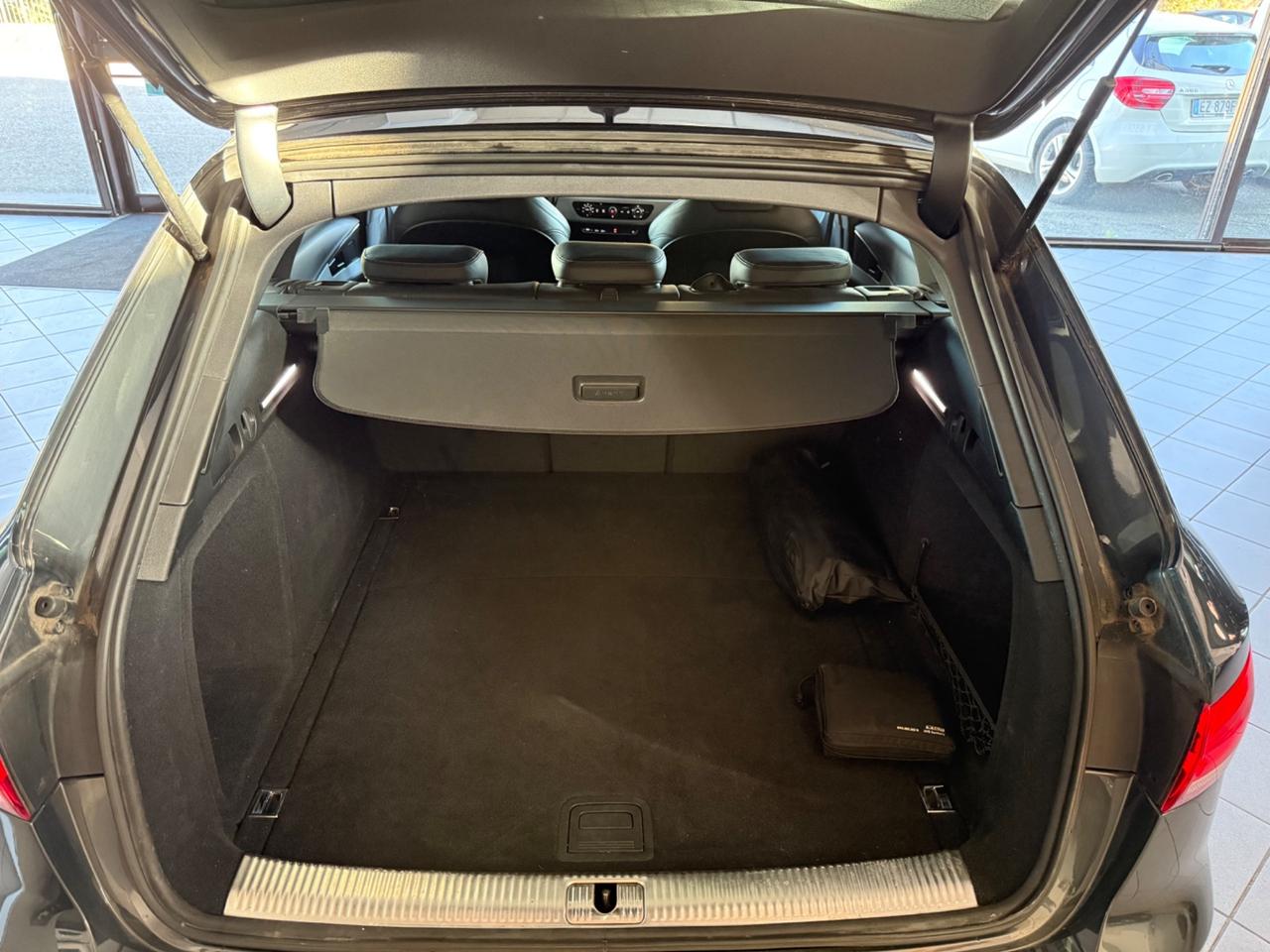 Audi A4 Avant 3.0 TDI 272 CV quattro S-LINE