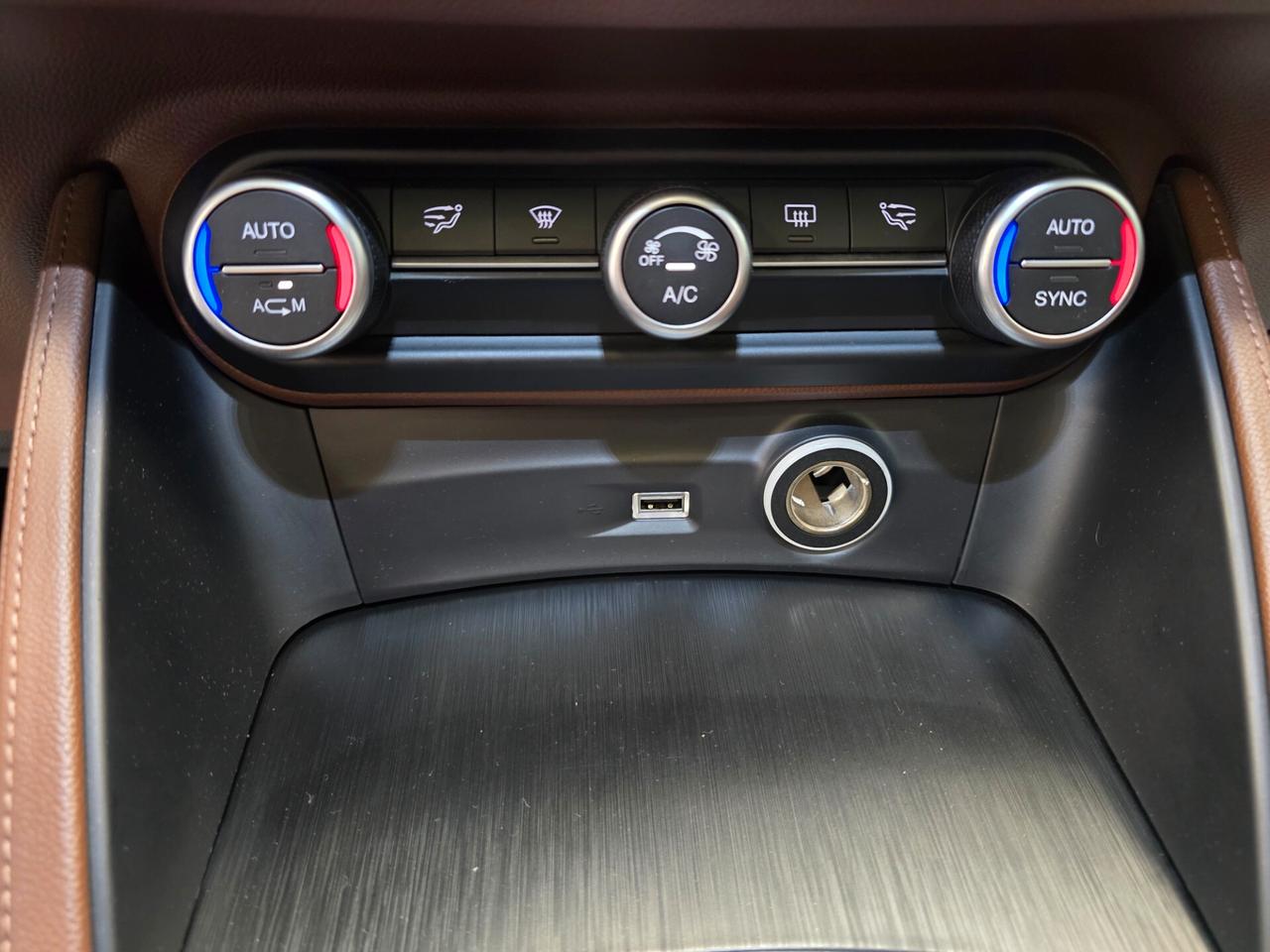 Alfa R. Stelvio 2.2 Turbodiesel 210 CV AT8 Q4 Super