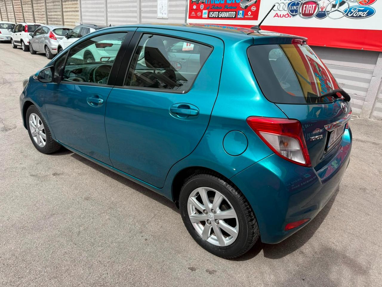 Toyota Yaris 1.0 69cv Lounge - 2012