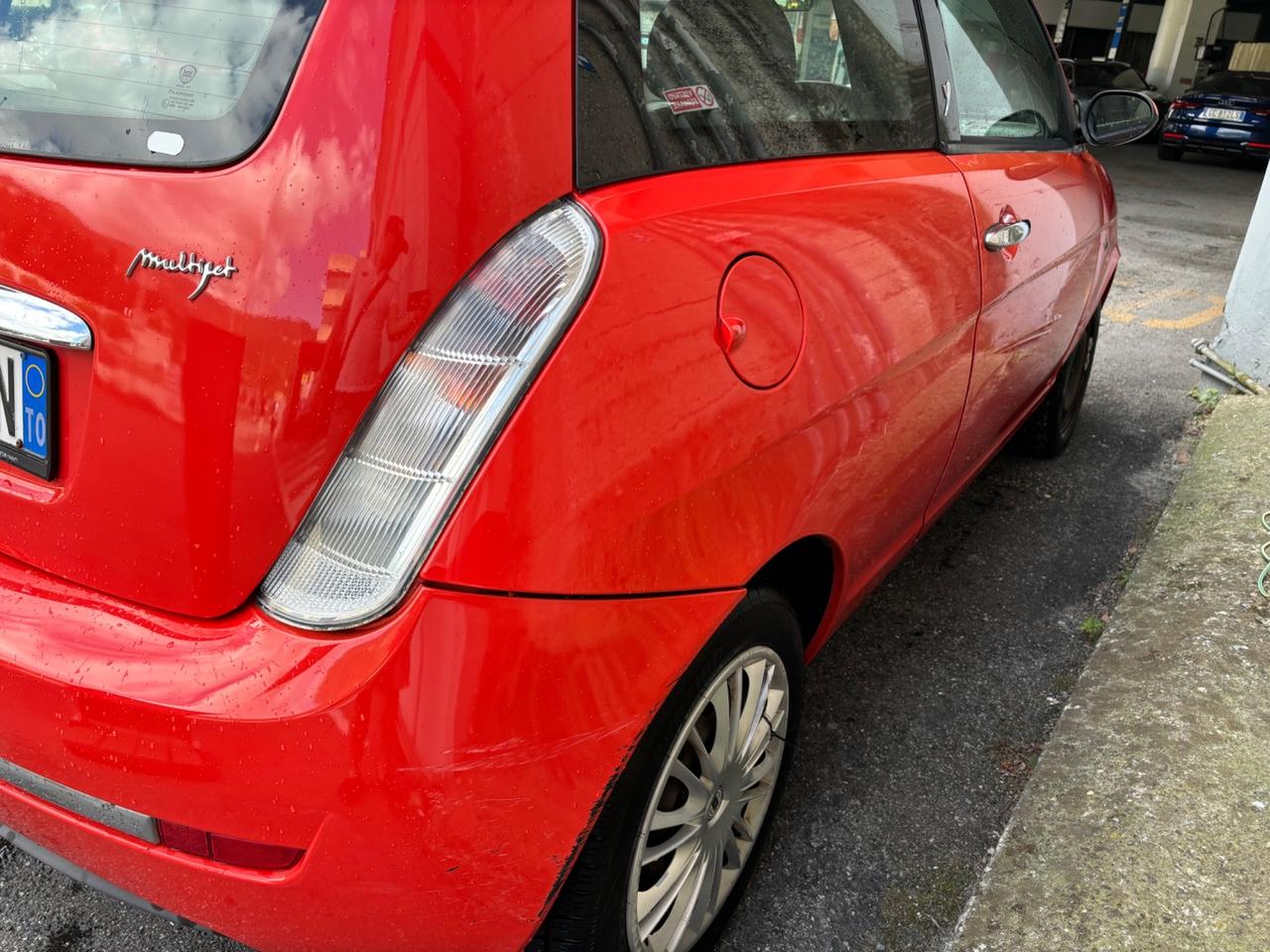 Lancia Ypsilon 1.3 MJT 75 CV Platino