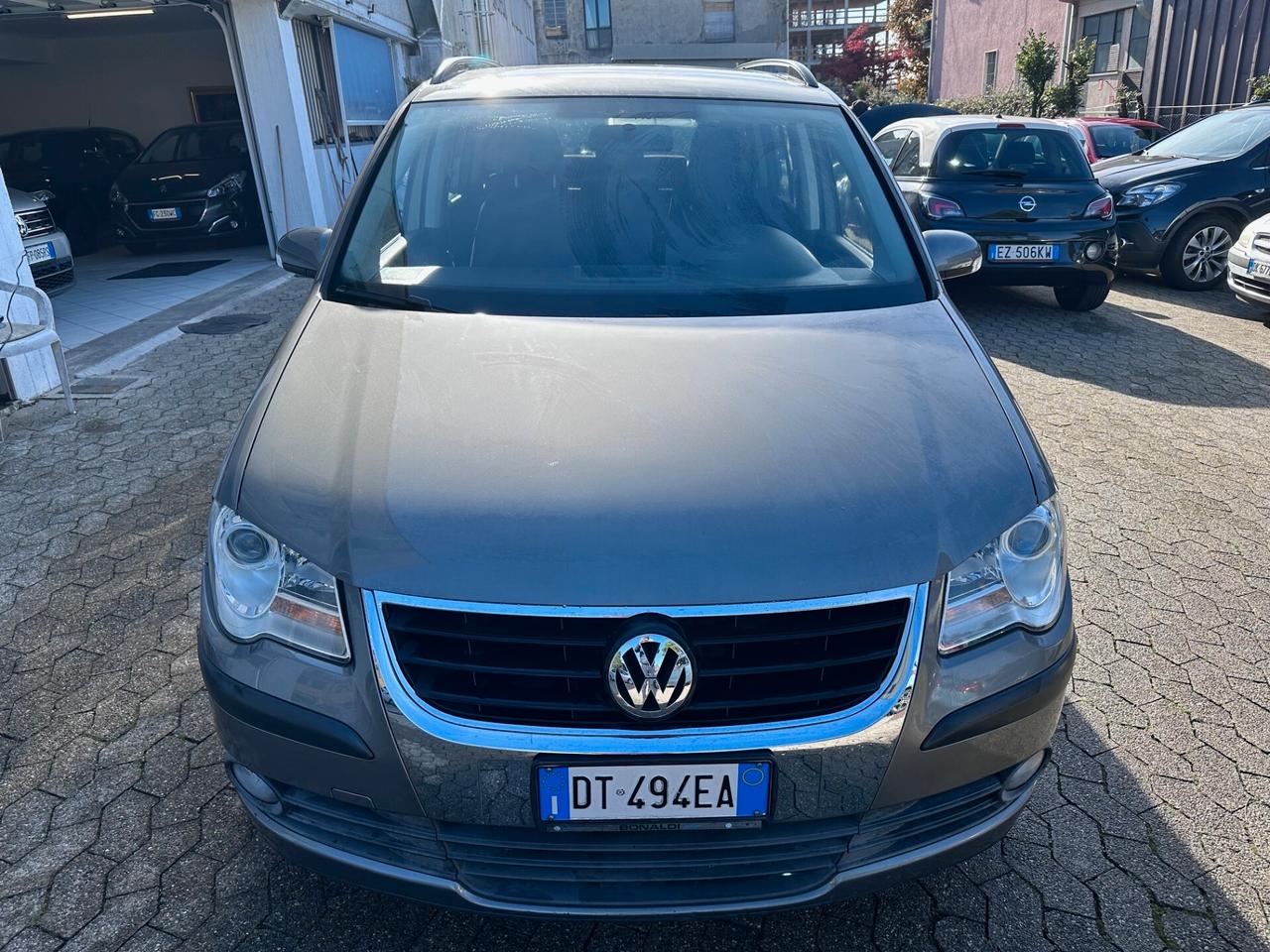 Volkswagen Touran 2.0 Trendline Ecofuel* 7POSTI