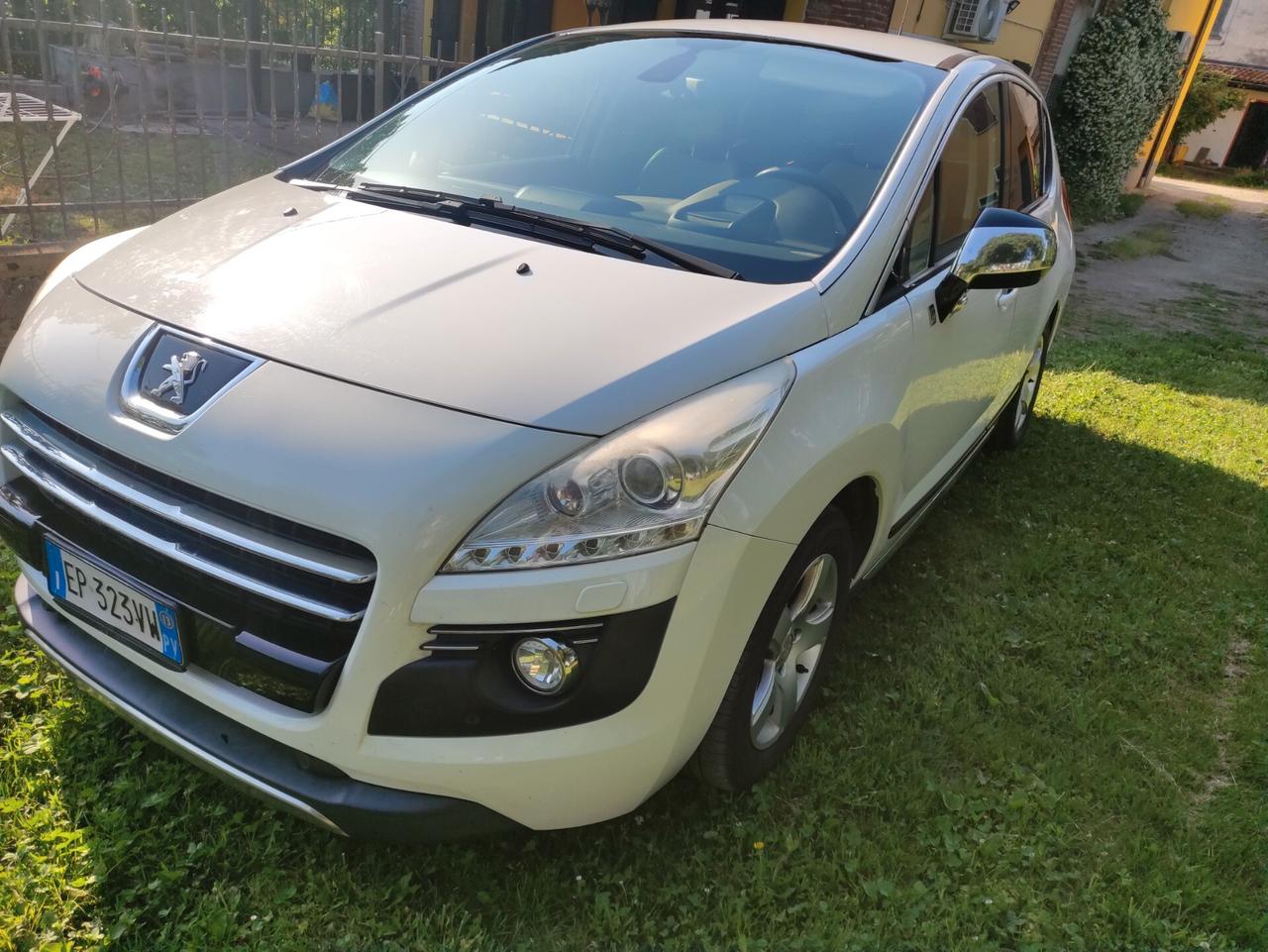 Peugeot 3008 HYbrid4