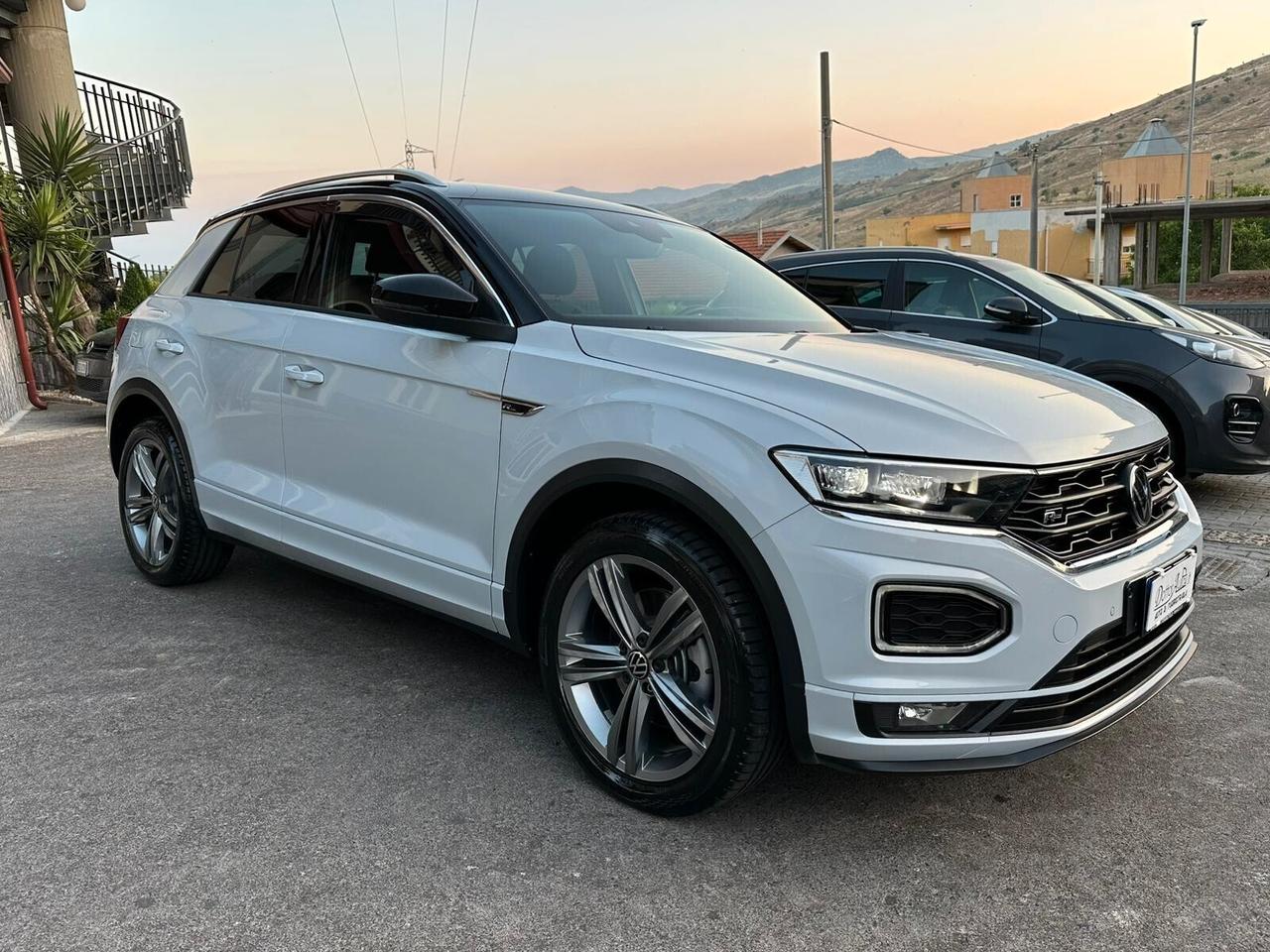 Volkswagen T-Roc 2.0 TDI SCR 150 CV DSG 4MOTION R-Line