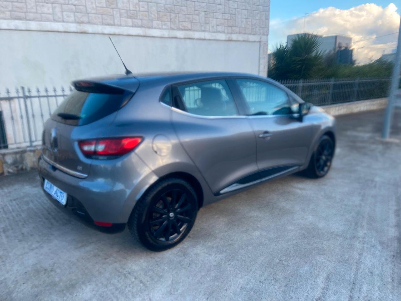 Renault Clio dCi 8V 90 CV Start&Stop 5 porte Energy Duel