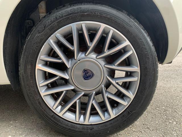 LANCIA Ypsilon 1.2 69 CV 5 porte Silver
