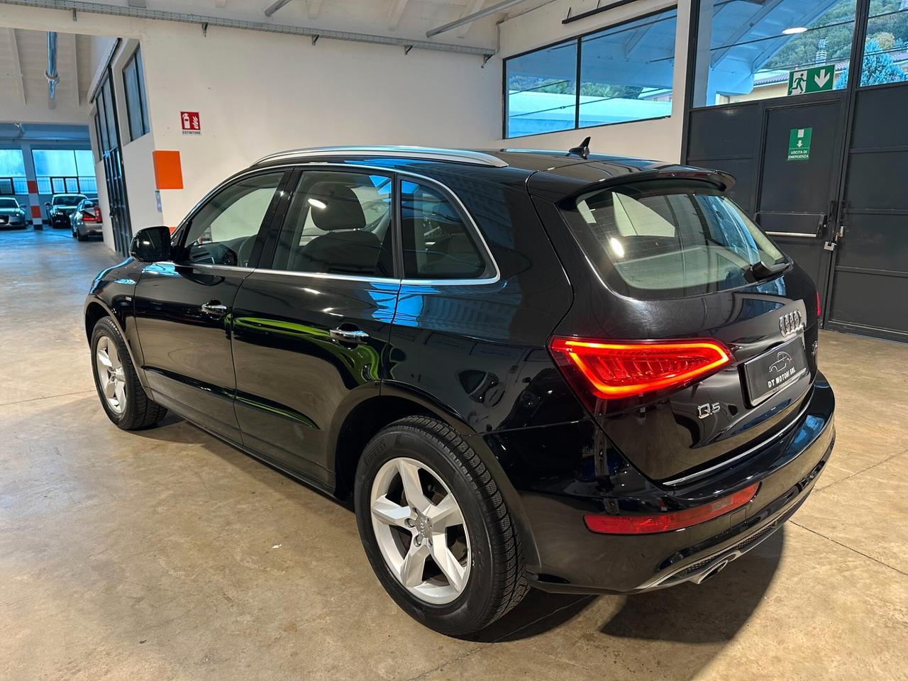 Audi Q5 2.0 TDI diesel quattro S tronic - S line E6