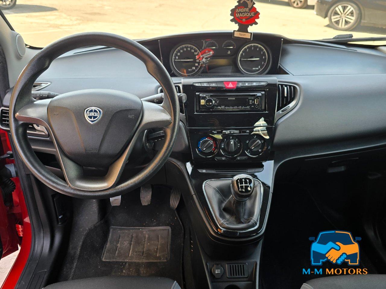 Lancia Ypsilon 5 Porte Ypsilon 0.9 t.air Silver ecochic metano 80cv