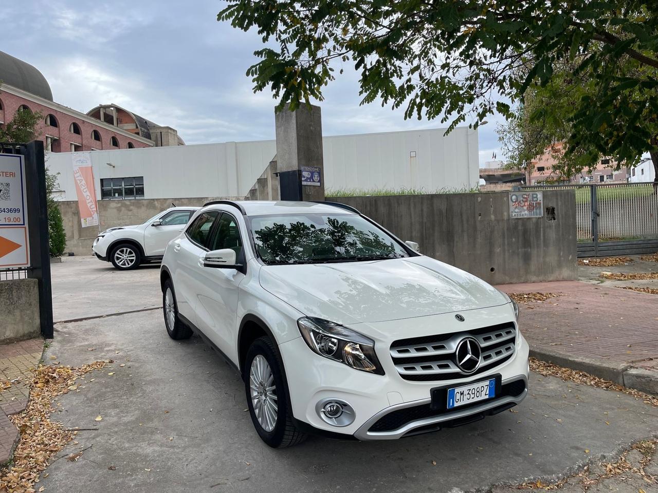 Mercedes GLA 180 d Automatic Executive