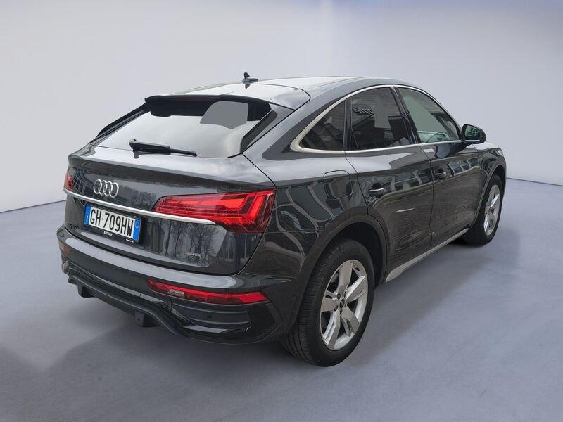 Audi Q5 Sportback 40 TDI Busin. Advanced quattro Hybrid 204 CV