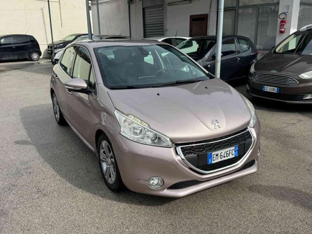 PEUGEOT 208 1.4 95CV Allure