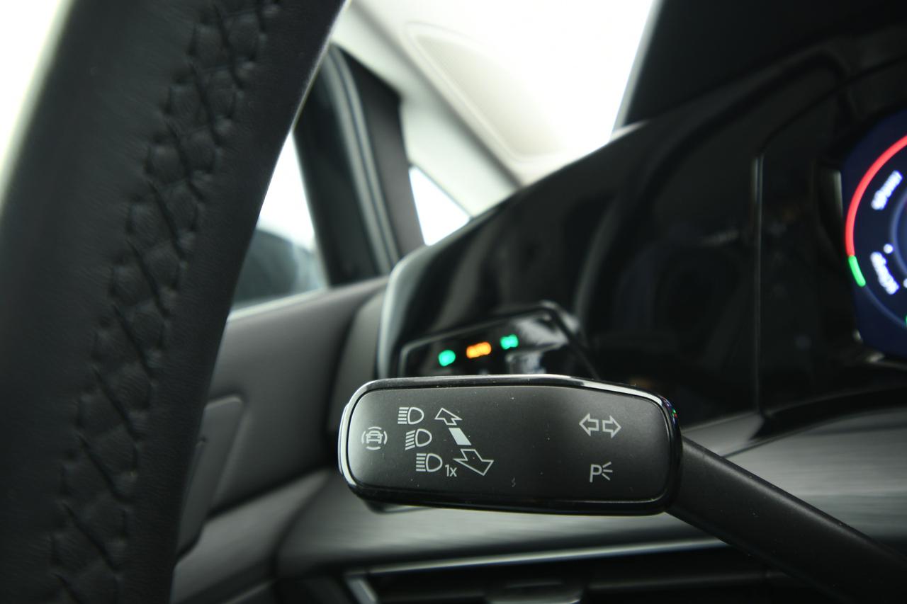 VOLKSWAGEN Golf 1.4 tsi ehybrid Style 204cv dsg APP CONNECT+ACC+ALCANTARA