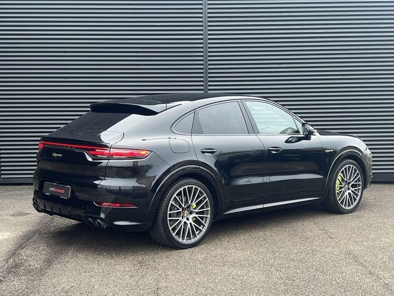 Porsche Cayenne Coupè Cayenne Coupè 3.0 V6 E-Hybrid Platinum Edition 462 CV