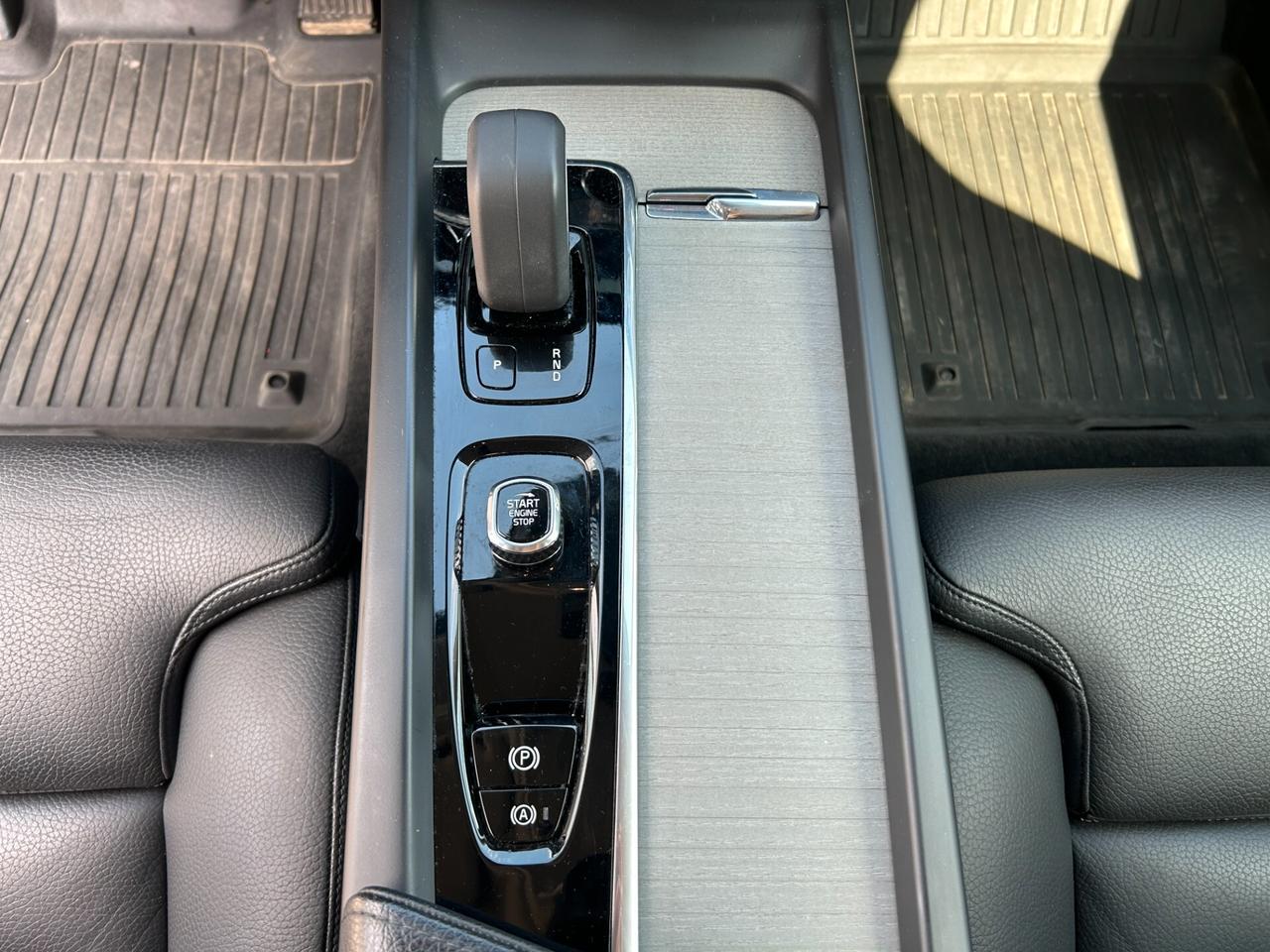 Volvo V60 Cross Country B4 (d) AWD automatico Ultimate