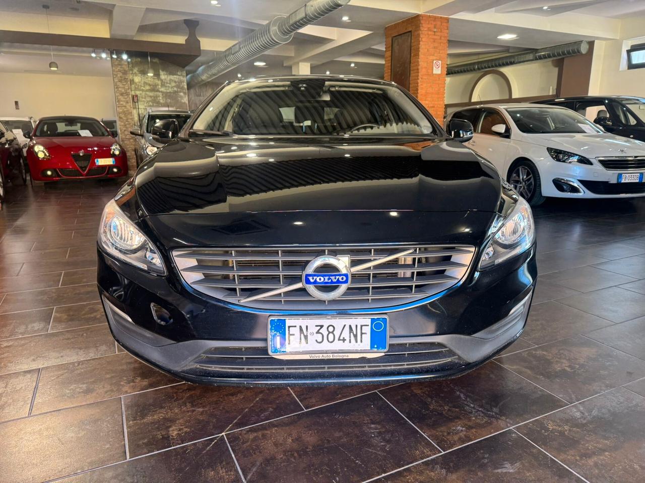 Volvo V60 D2 Dynamic Edition N1