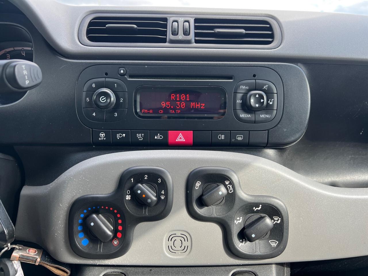 Fiat Panda 1.2 Lounge OK NEOPATENTATI