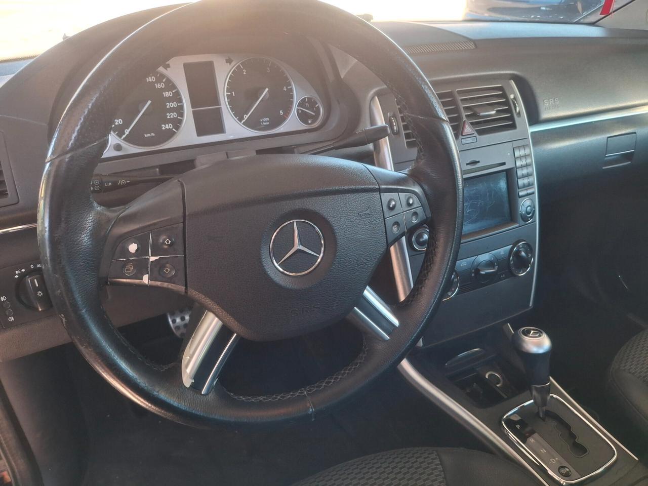 Mercedes-benz B 180 CDI Premium-NAVI-AUTOMATICA-