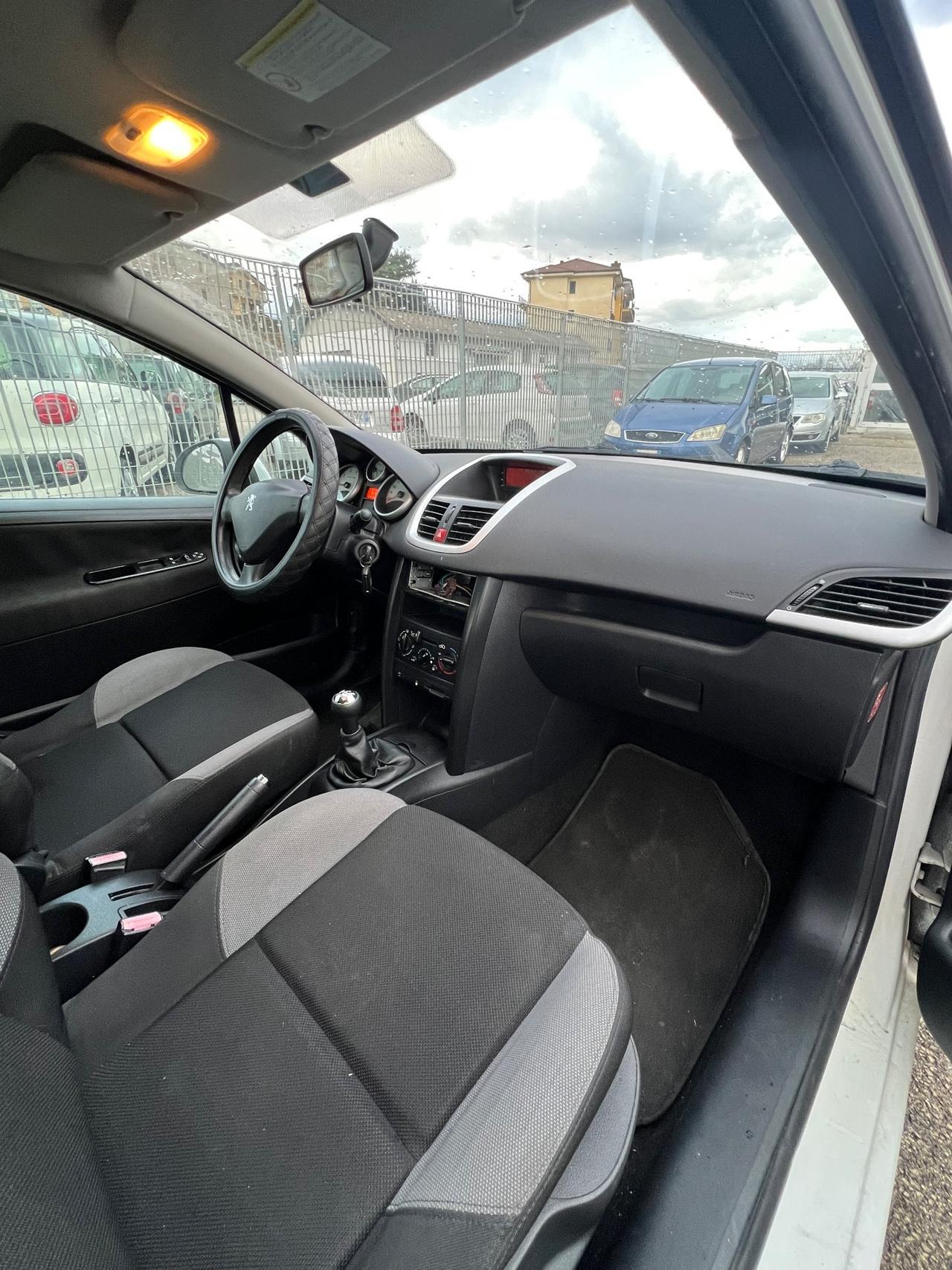 Peugeot 207 1.4 8V 75CV 3p. Energie Sport ECO GPL