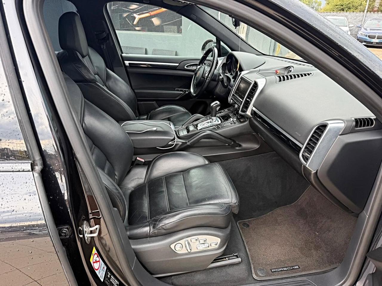 Porsche Cayenne 3.0 Diesel 12 mesi di garanzia