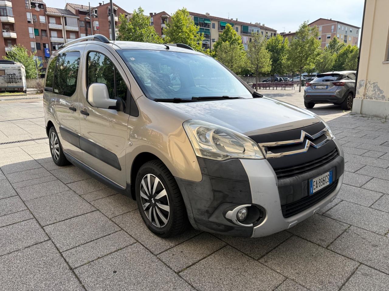 Citroen Berlingo 1.6 VTi 120CV XTR GPL