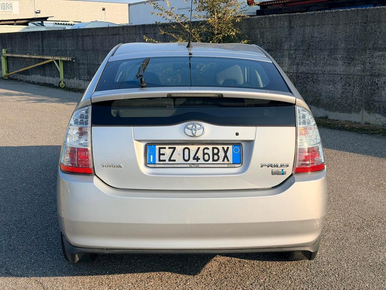 Toyota Prius 1.5i 16V Euro 4 - 2005 - 220.000 km