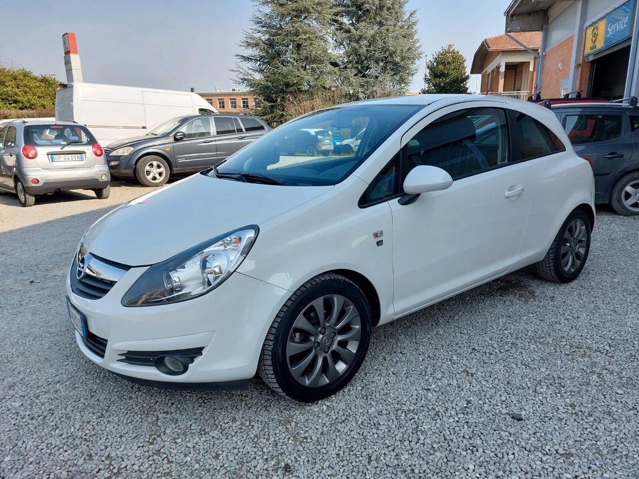 Opel Corsa 1.2 80CV 3 porte GPL- UNICO PROPRIETARIO