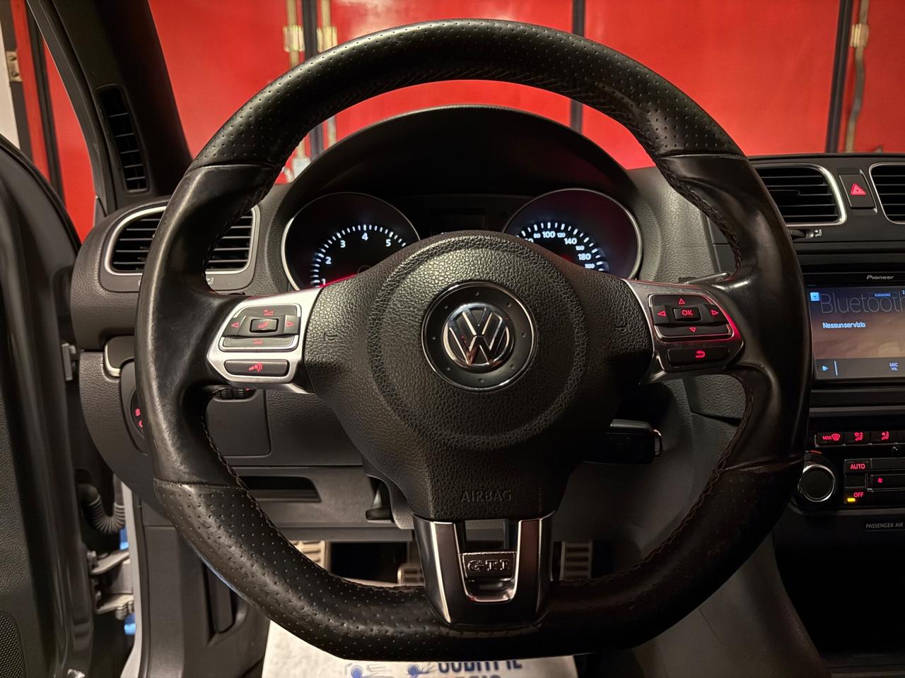 Volkswagen Golf GTI 2.0 TSI 3p.